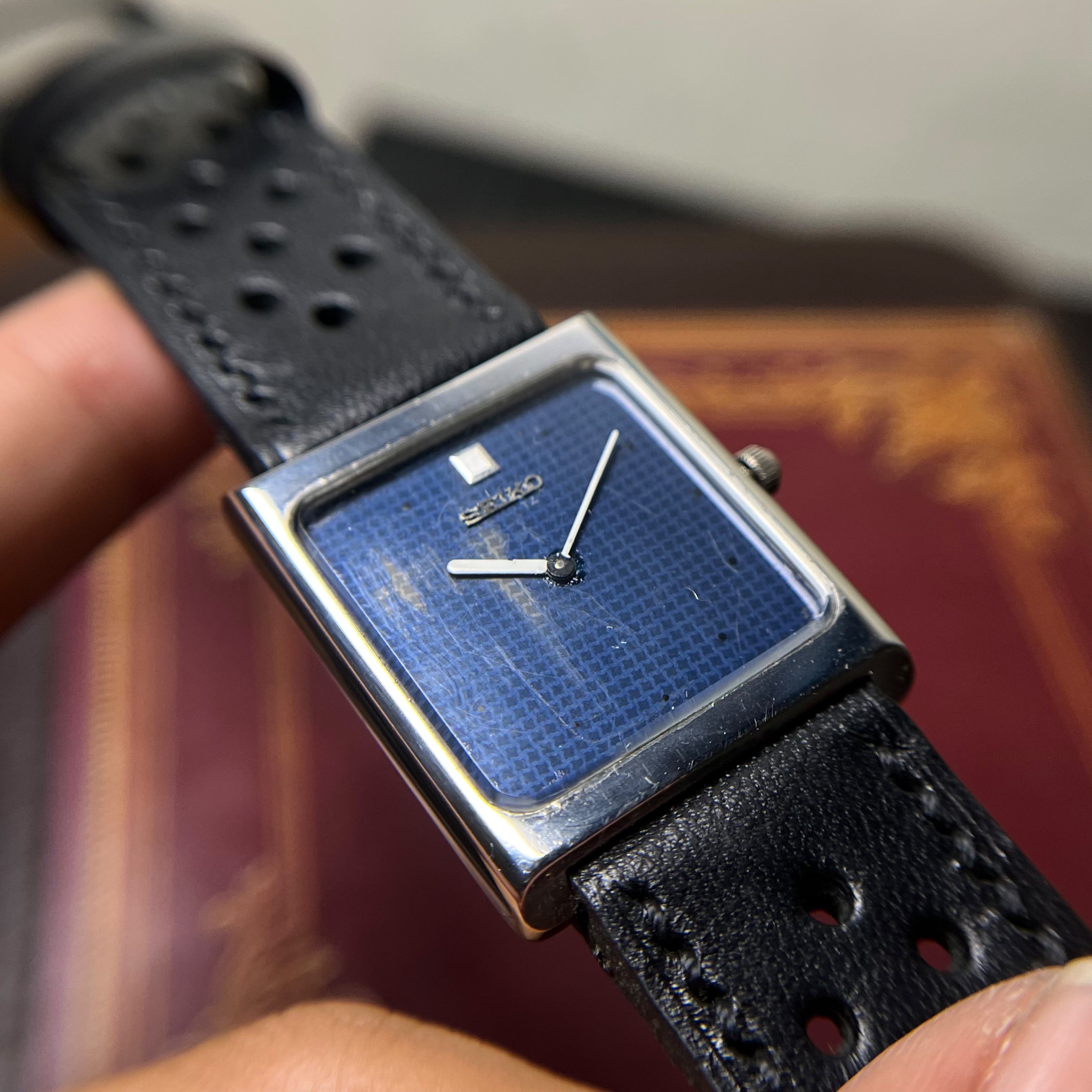 Seiko Chariot Rectangular Shiruken Patina DeepBlue Dial 1980's Galeri 3